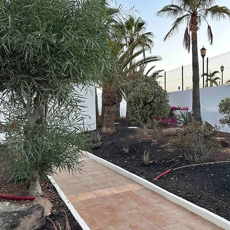 Casa Emma Коральео